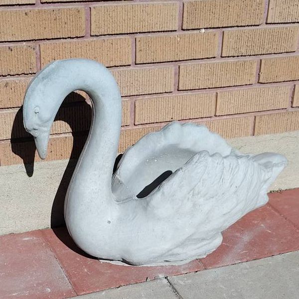senior swan planter 17 (4)